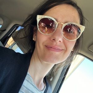 Meet your Posher, Mollie